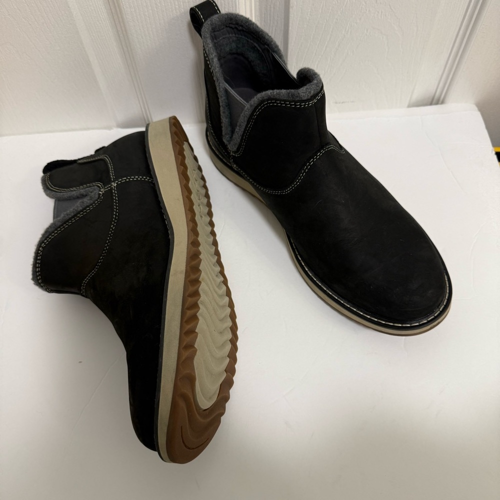 Women’s size 11 LL Bean boots!